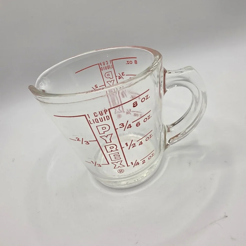 Vintage Pyrex 1 Cup Liquid Measuring Cup Red Lettering Clear Glass 8 oz D-Handle